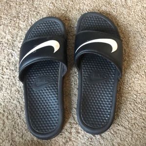 nike slides